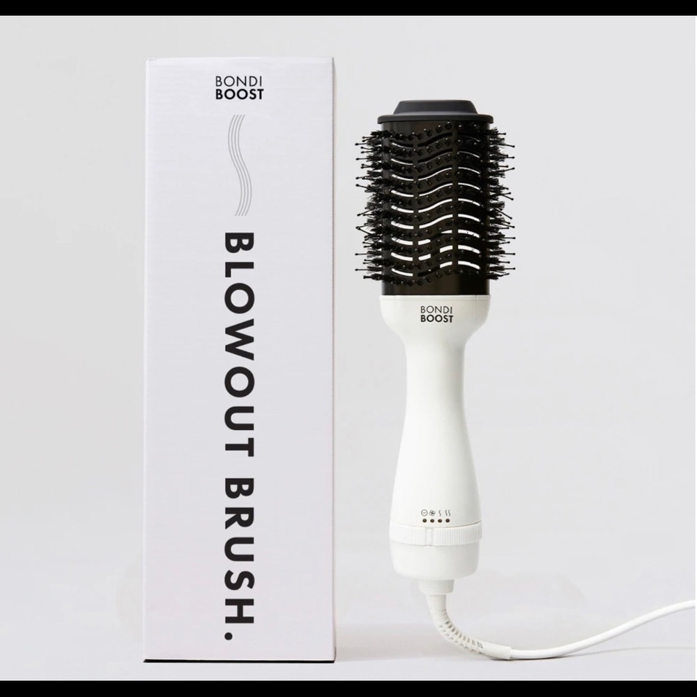 Bondi Boost blowout brush
